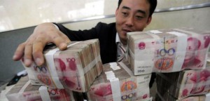Banker_And_Chinese_Banknotes
