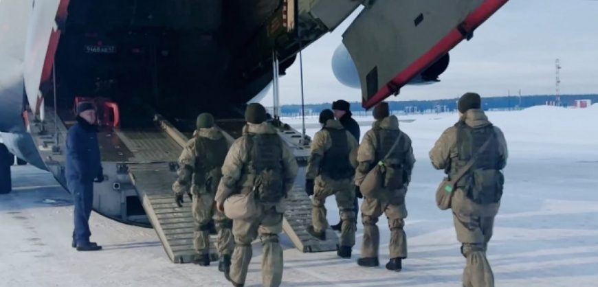 Российские миротворцы ОДКБ вылетели из Алма-Аты