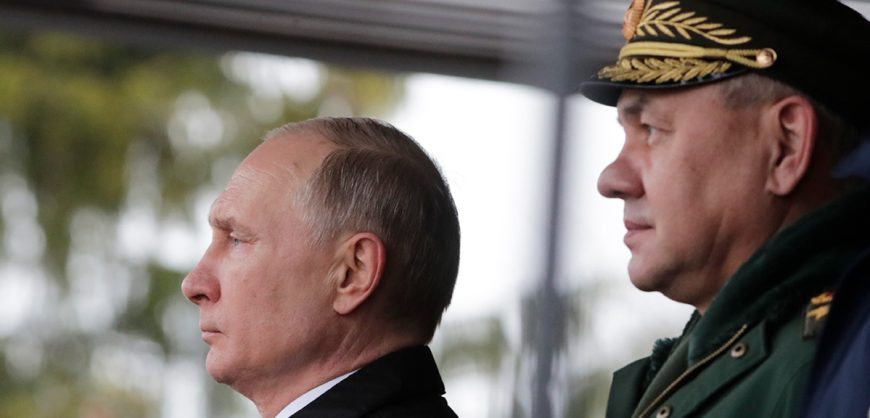 Шойгу: Россия сформирует 12 воинских частей в Западном военном округе из-за «нарастания военных угроз у границ»