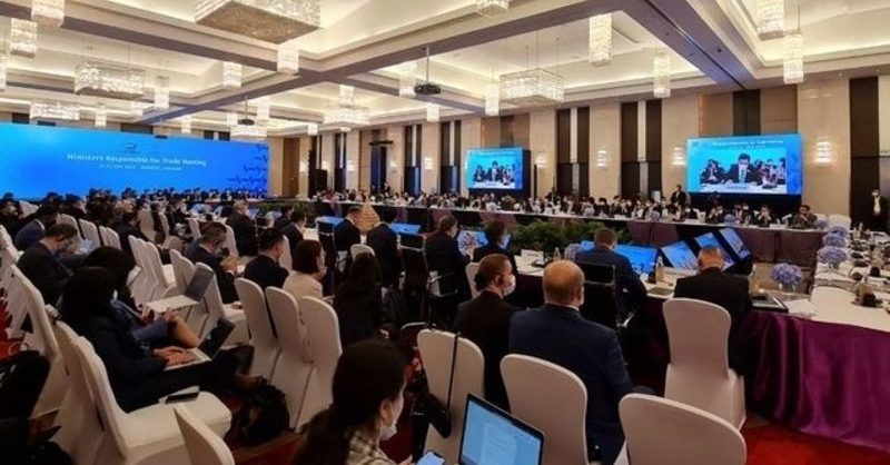 Саммит министров АТЭС завершился без декларации. Делегации пяти стран покинули зал во время выступления России
