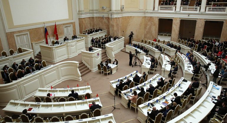 Законодательное собрание Петербурга отказалось от своего права утверждать вице-губернаторов