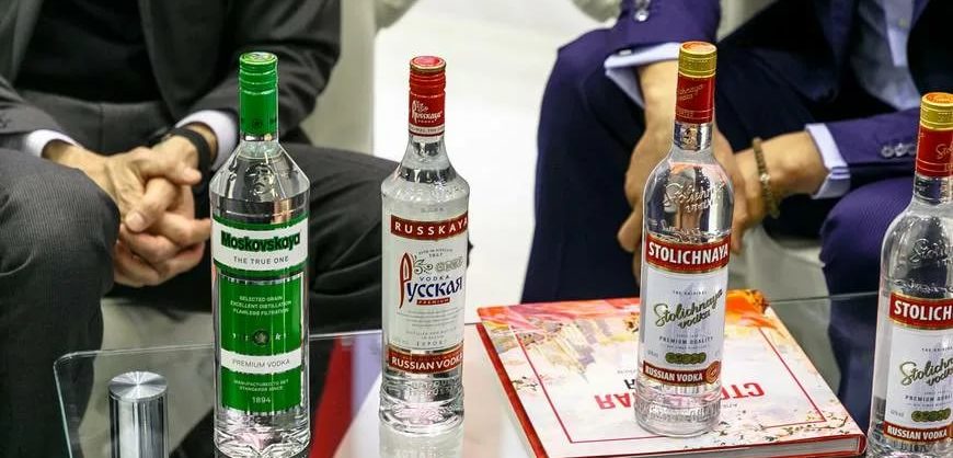 Суд в Нидерландах одобрил арест 18 брендов российской водки по делу ЮКОСа