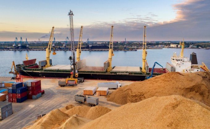 В Стамбуле завершились переговоры с участием России, Украины, Турции и ООН по экспорту зерна из украинских портов