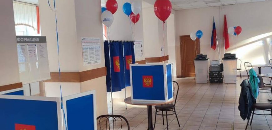 На муниципальных довыборах в Петербурге 89% мандатов получила «Единая Россия»