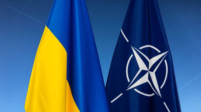 Президент Румынии: главы девяти стран НАТО выступили за присоединение Украины
