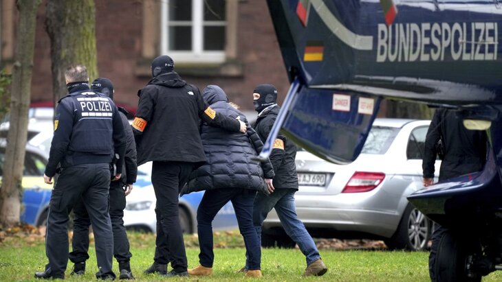 Bild: полиция ФРГ проводит операцию против правых экстремистов, планировавших госпереворот