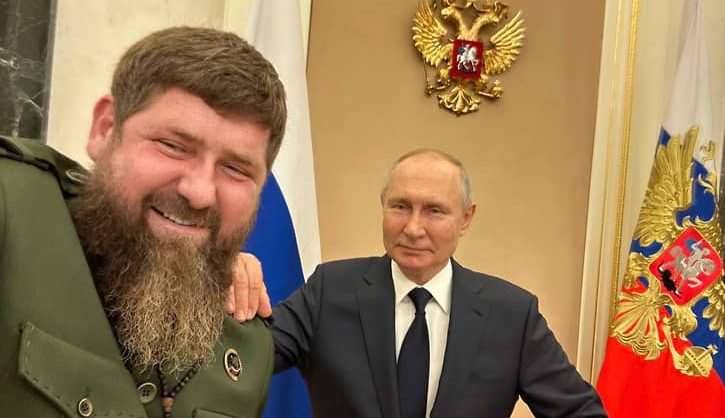 О российских выборах Песков не знает, о чеченских назначениях мнение имеет